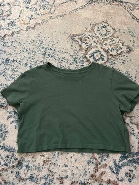 Urban Outfitters Green Cropped Tee